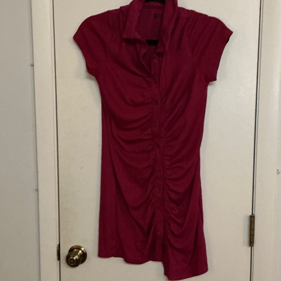 ๐บSO Vibrant Magenta button up beach cover up ๐บ - Picture 4 of 5